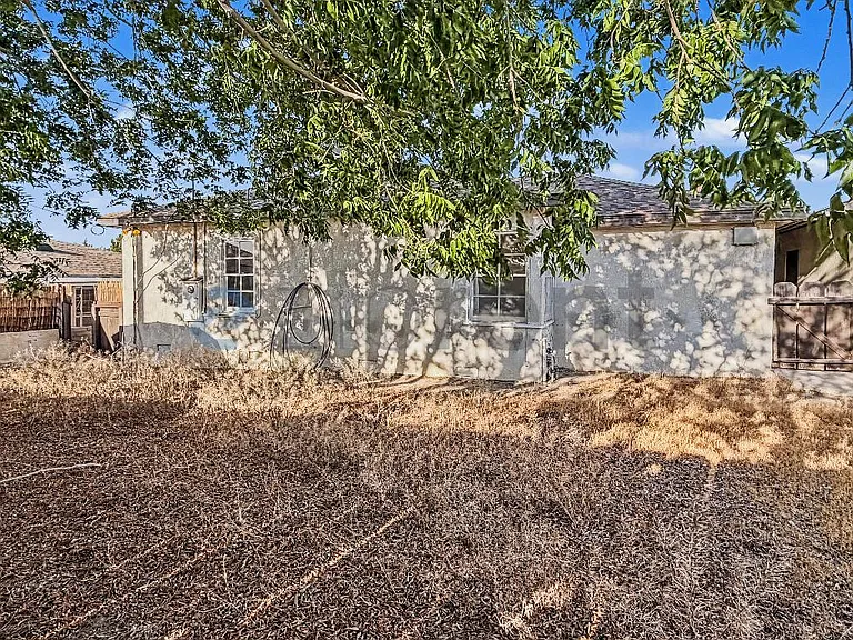 720 Mount Vernon Ave — Photo 18