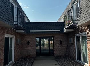 2703 Thomas Dr, Eau Claire, WI 54701