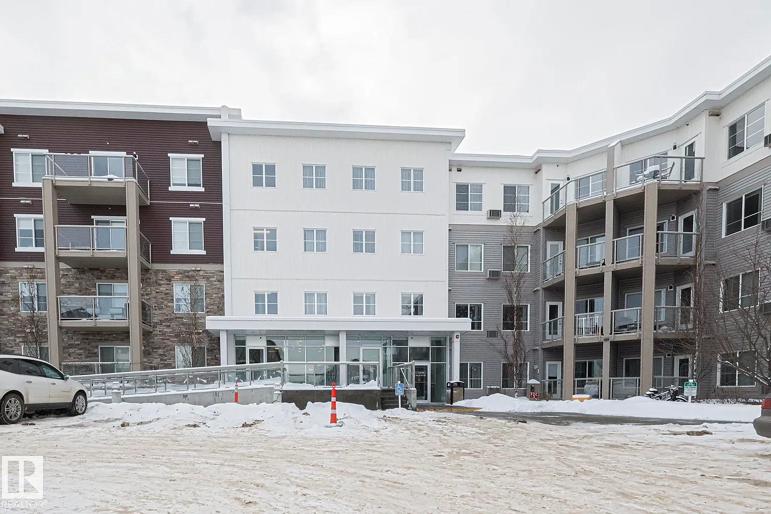 812 Welsh Dr SW #407 photo 1