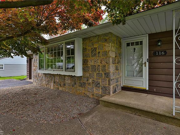 3rd image of 116 Old Orchard Dr