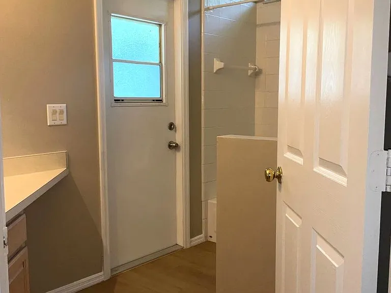 1318 Lake Biscayne Way — Photo 28