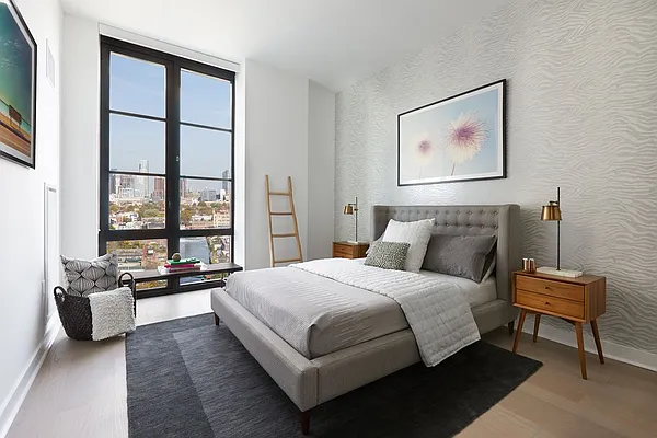 Rented by Aura Management | media 21