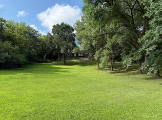 33672 County Road 15, Morton, MN 56270