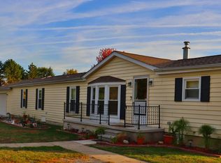 1850 Sandy Creek Rd, Monroe, MI 48162