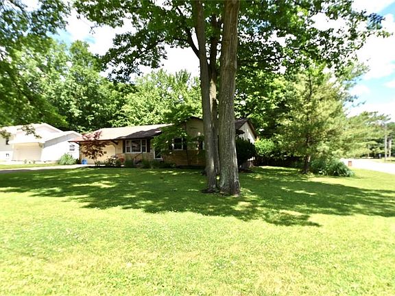 2nd image of 3610 Sandburg Dr