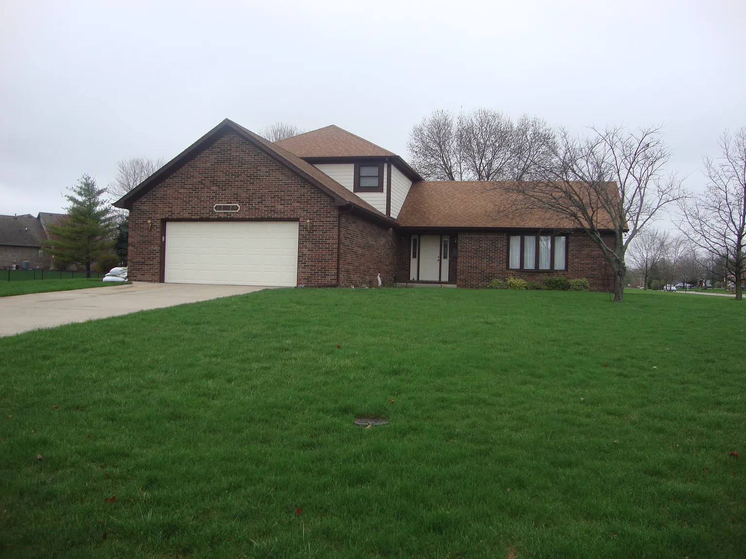 12425 Huntington Dr photo 1