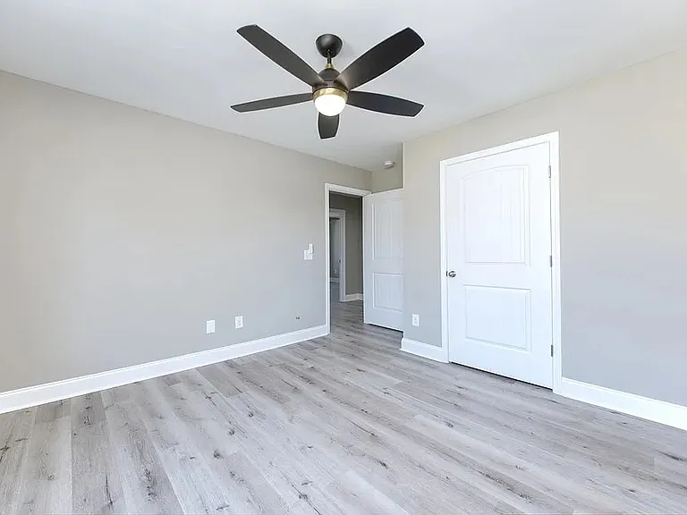 3943 Westgate Dr — Photo 7