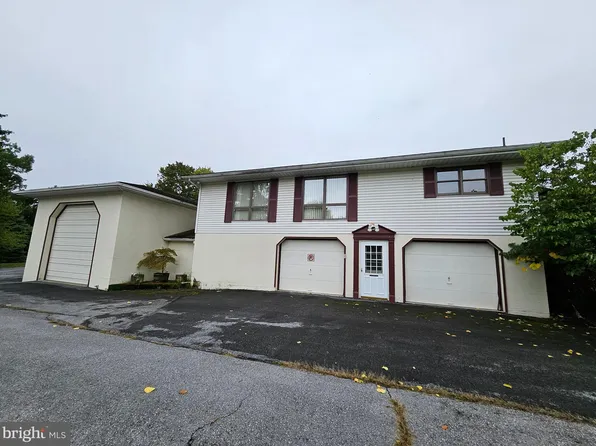 814 Highland Dr, Tyrone, PA 16686