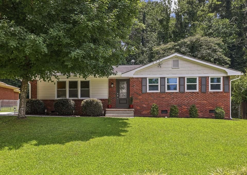 1st image of 2361 Burch Cir NE