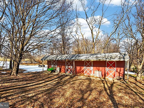 4th image of 9805 Hawkins Creamery Rd