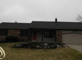 4539 Indianwood Rd, Clarkston, MI 48348