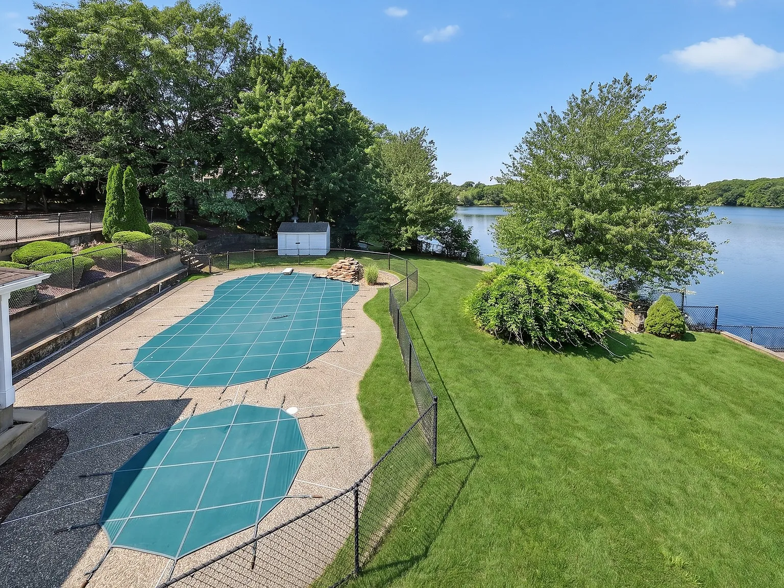 5 bed, 4.5 bath, 5700 sqft, $6,950 — Photo 3