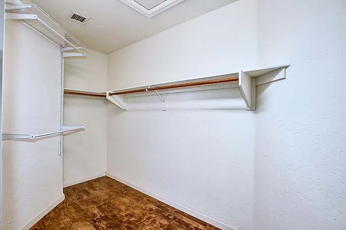 562 N Danielson Way — Photo 21