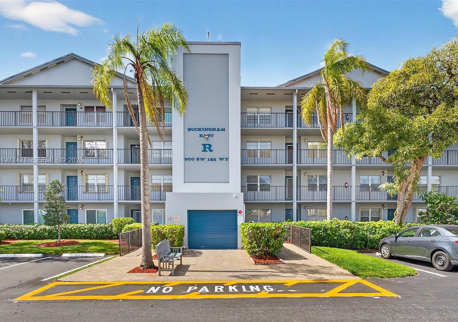900 SW 125th Way APT 409R