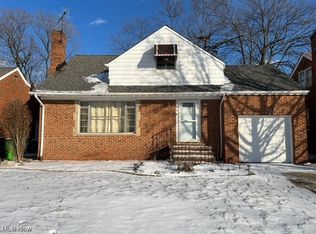 345 Walworth Ave, Euclid, OH 44132