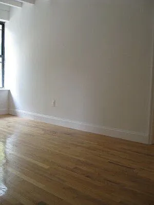 Rented by Tower Brokerage | media 25