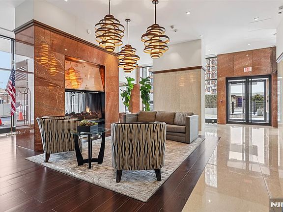 4th image of 200 Old Palisade Rd APT 3J