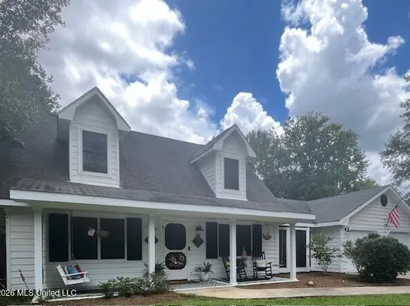 6314 Anela Dr, Diamondhead, MS 39525