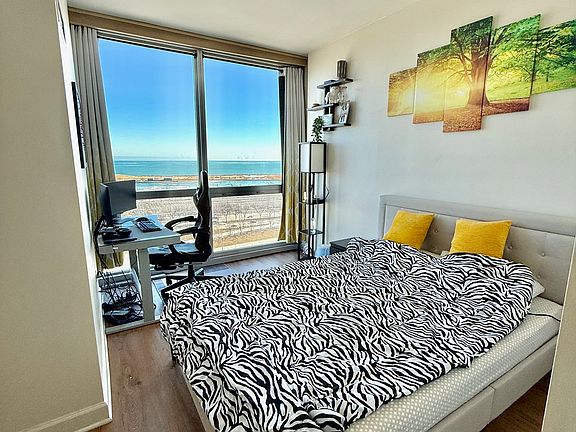 5th image of 1841 S Calumet Ave APT 1605