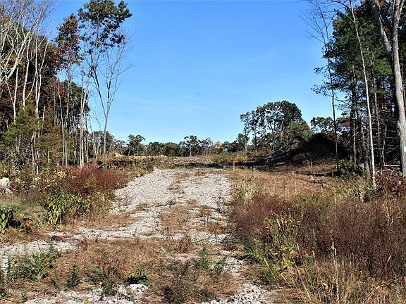 2nd image of 1 Red Rock Ln
