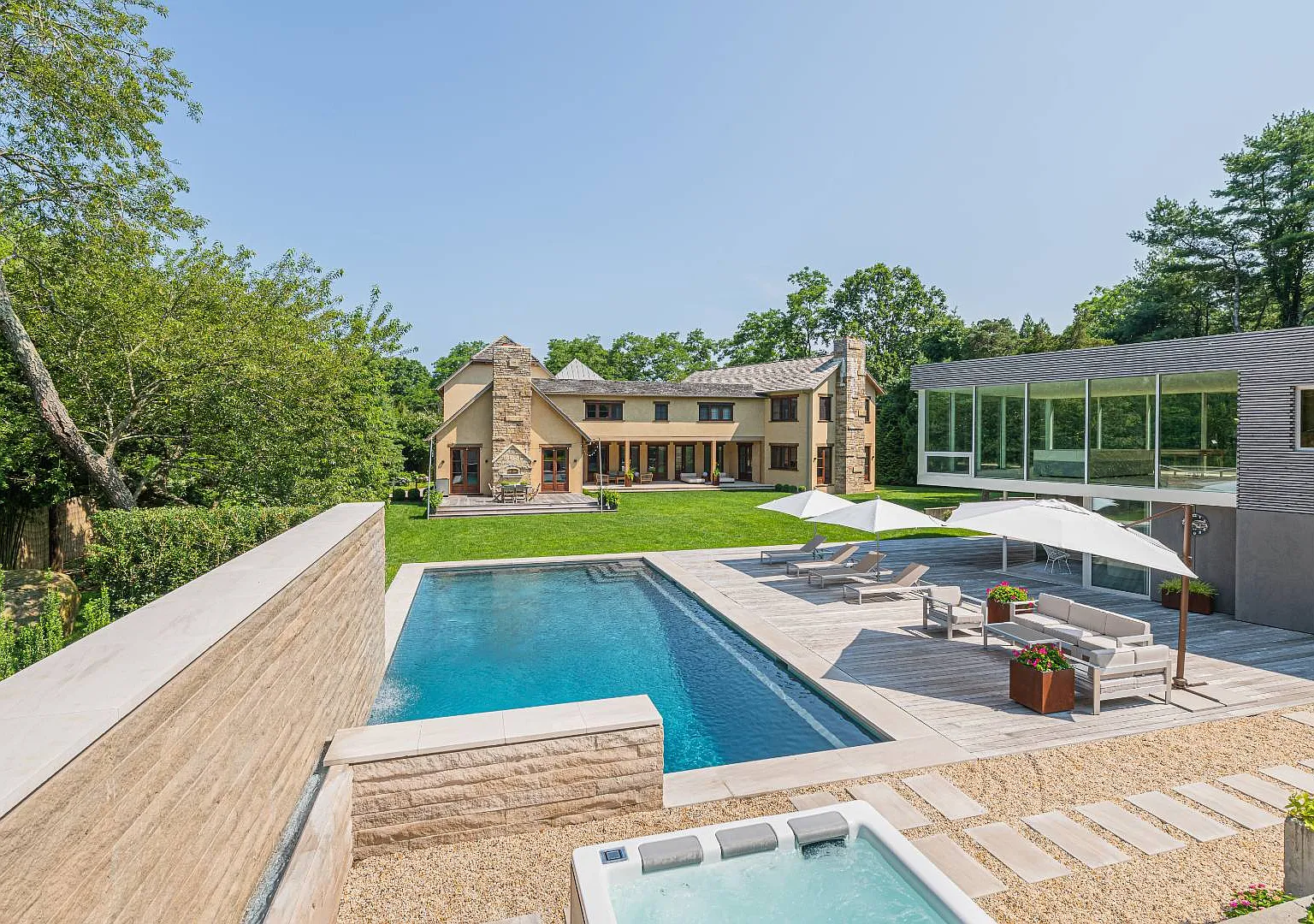Astounding Compound In Atterbury Hills — Photo 1