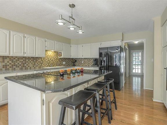2nd image of 4815 W 80th St