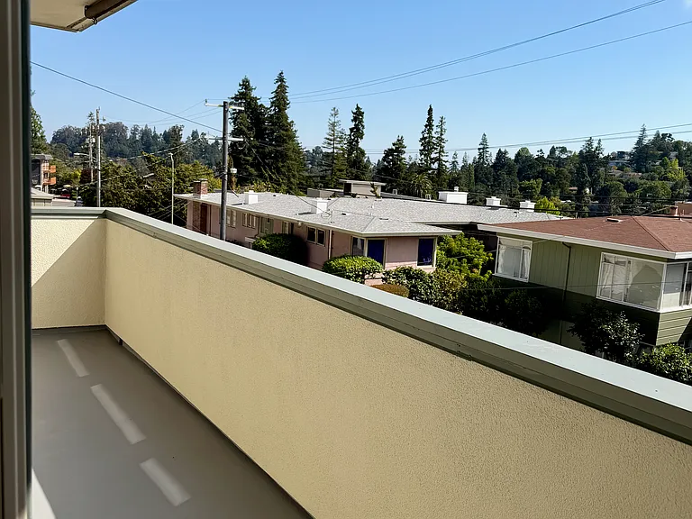 6514 Lucas Ave #B — Photo 3