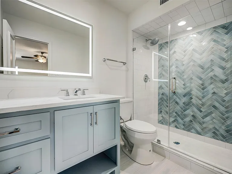14715 Barryknoll Ln #142 — Photo 16