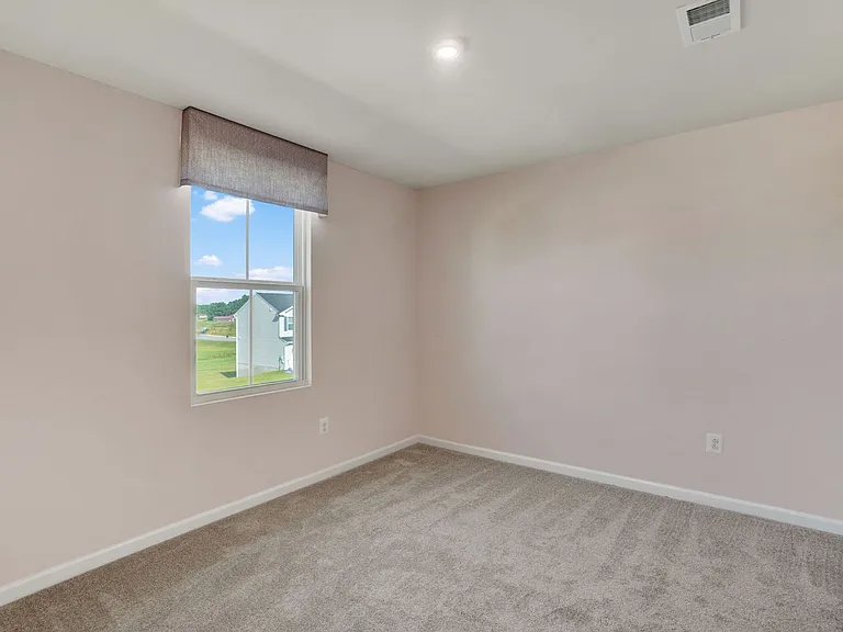 69 Summerfield Dr — Photo 16