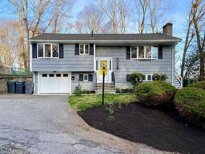 40 Carlisle Rd, Dedham, MA, 02026