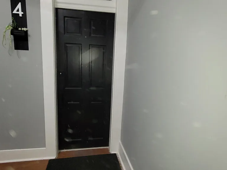 2818 N Capitol Ave #4 — Photo 8