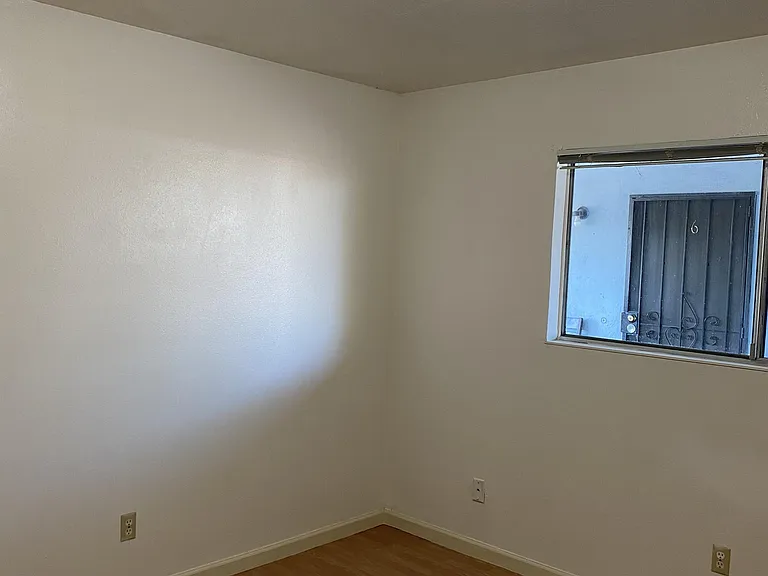 1304 Ensenada Dr — Photo 19
