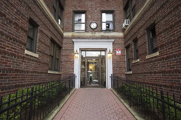 Sold by Real Direct | media 12