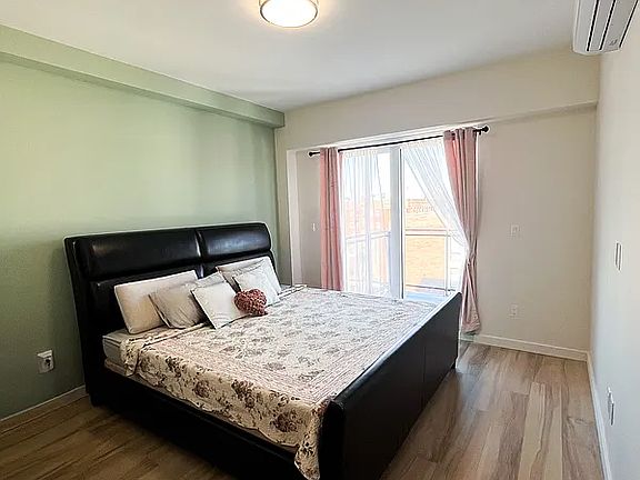 5th image of 1329 E 13th St #5B