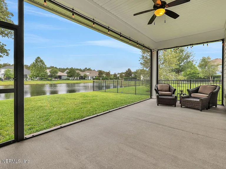 102 Seabrook Dr — Photo 60