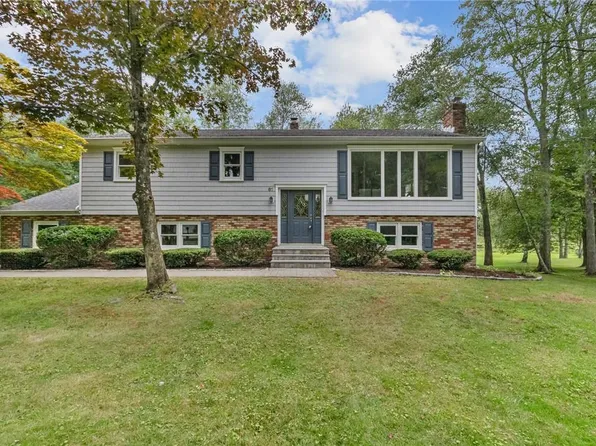 61 Walnut Drive, Mahopac, NY 10541