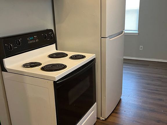 2nd image of 750 Demaret Dr APT 3