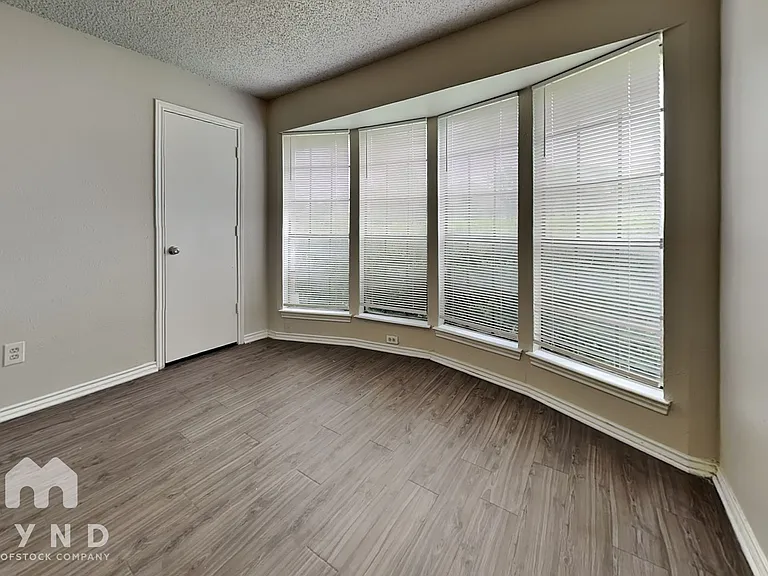 11837 Garden Terrace Dr — Photo 16