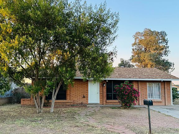 2nd image of 7702 W PINCHOT Avenue