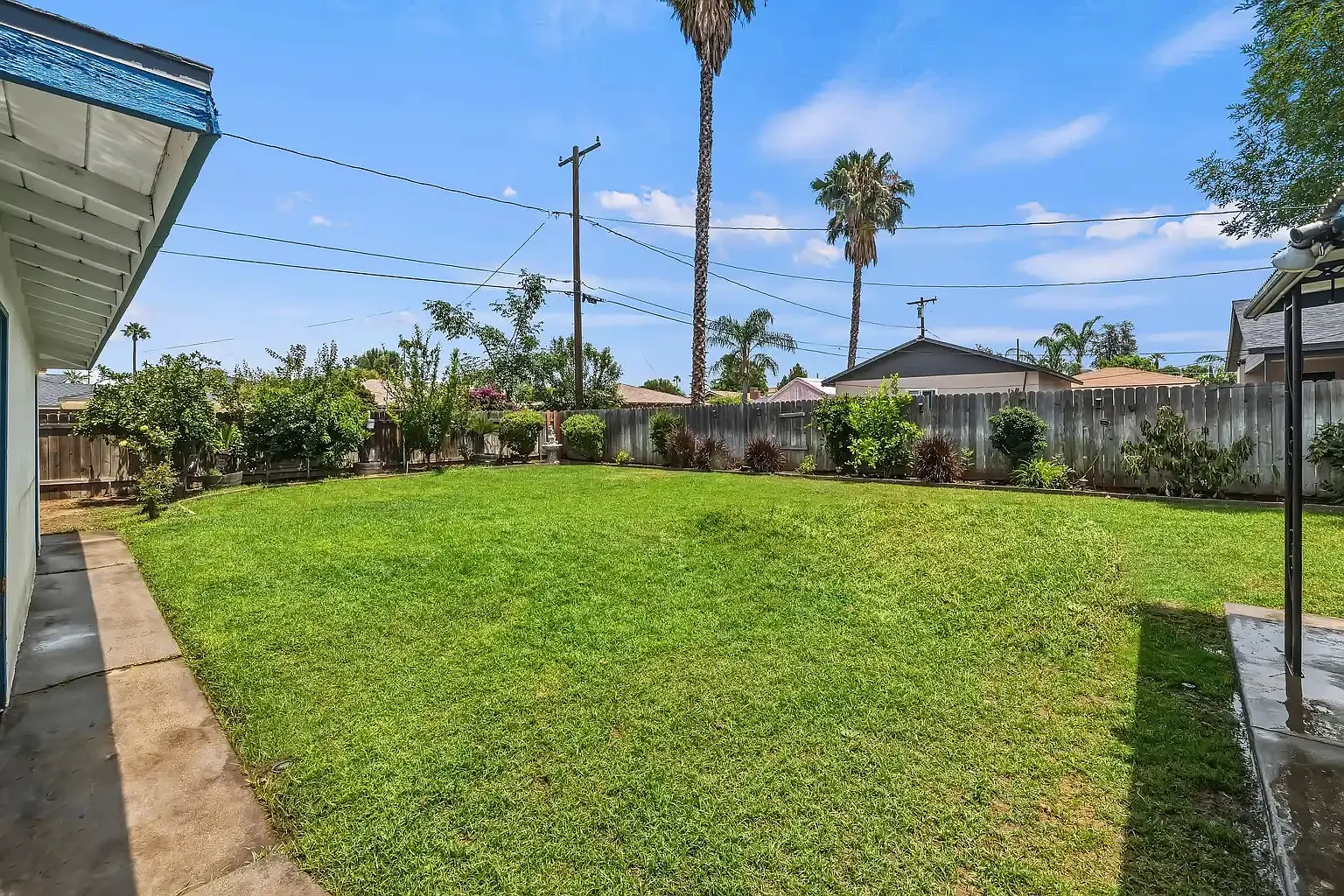 3 bed, 1443 sqft, $3,100 — Photo 3