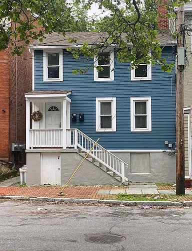 52 S Bridge St Photo 1