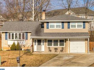 11 Leafy Ln, Newark, DE 19702