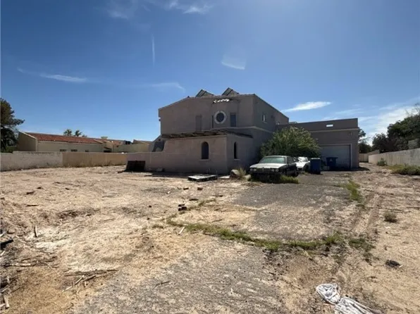 7475 Gilespie St, Las Vegas, NV 89123