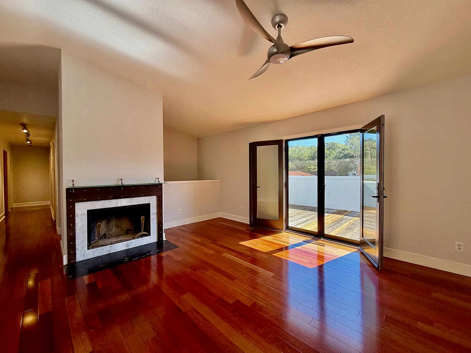 4 bed, 2784 sqft, $4,750 — Photo 3