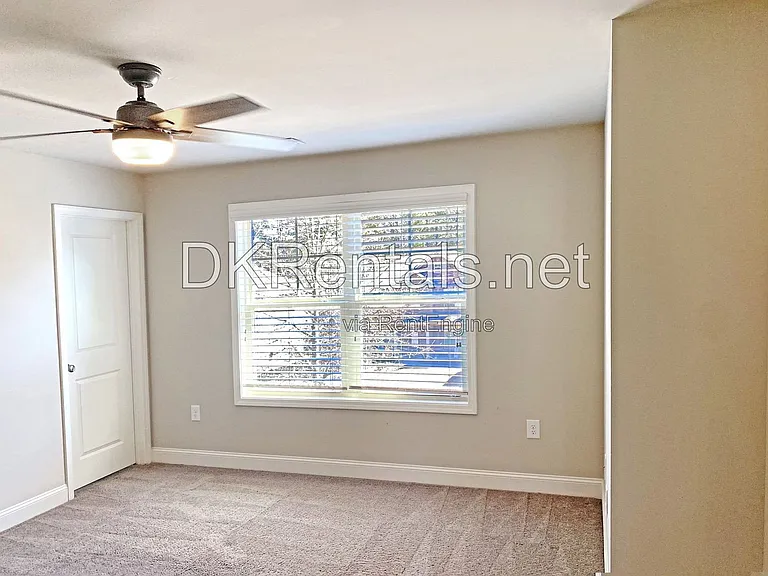 582 Warrenton Run Dr — Photo 32