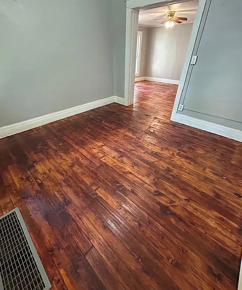 241 Curtis St — Photo 6