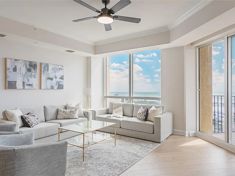 300 Beach Dr NE #1904 — Photo 3