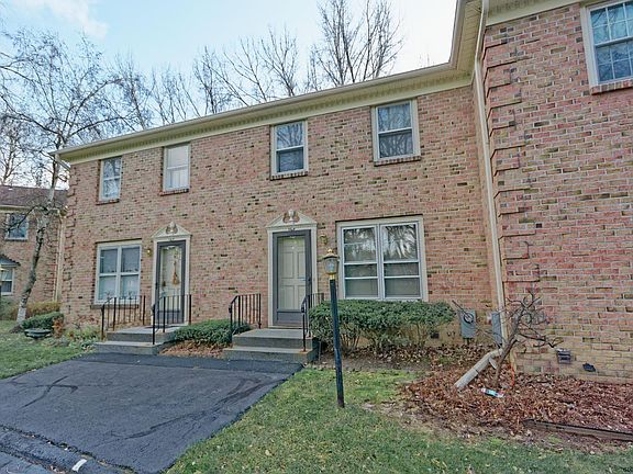 4th image of 168 Williamsburg Ct