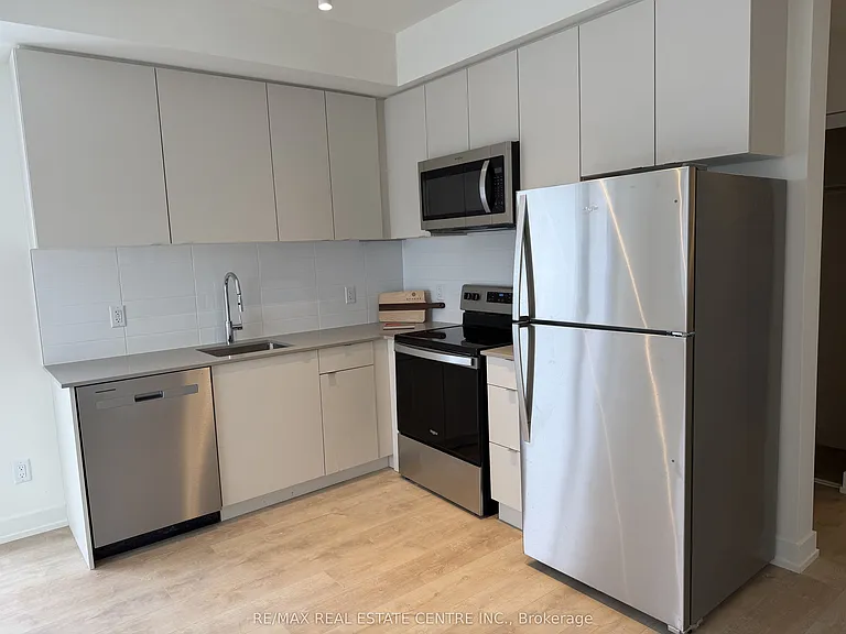 16 Melbourne Ave #334-302C — Photo 5
