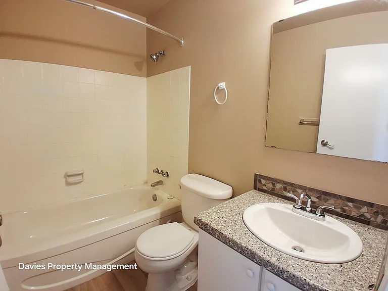 636 Saddleback Rd NW — Photo 17
